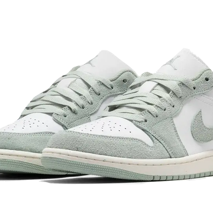 Air Jordan Air Jordan 1 Low SE White Seafoam - FN9137-131