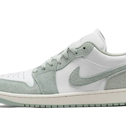 Air Jordan Air Jordan 1 Low SE White Seafoam - FN9137-131