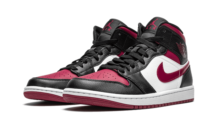 Air Jordan Air Jordan 1 Mid Bred Toe - 554724-066 / 554725-066